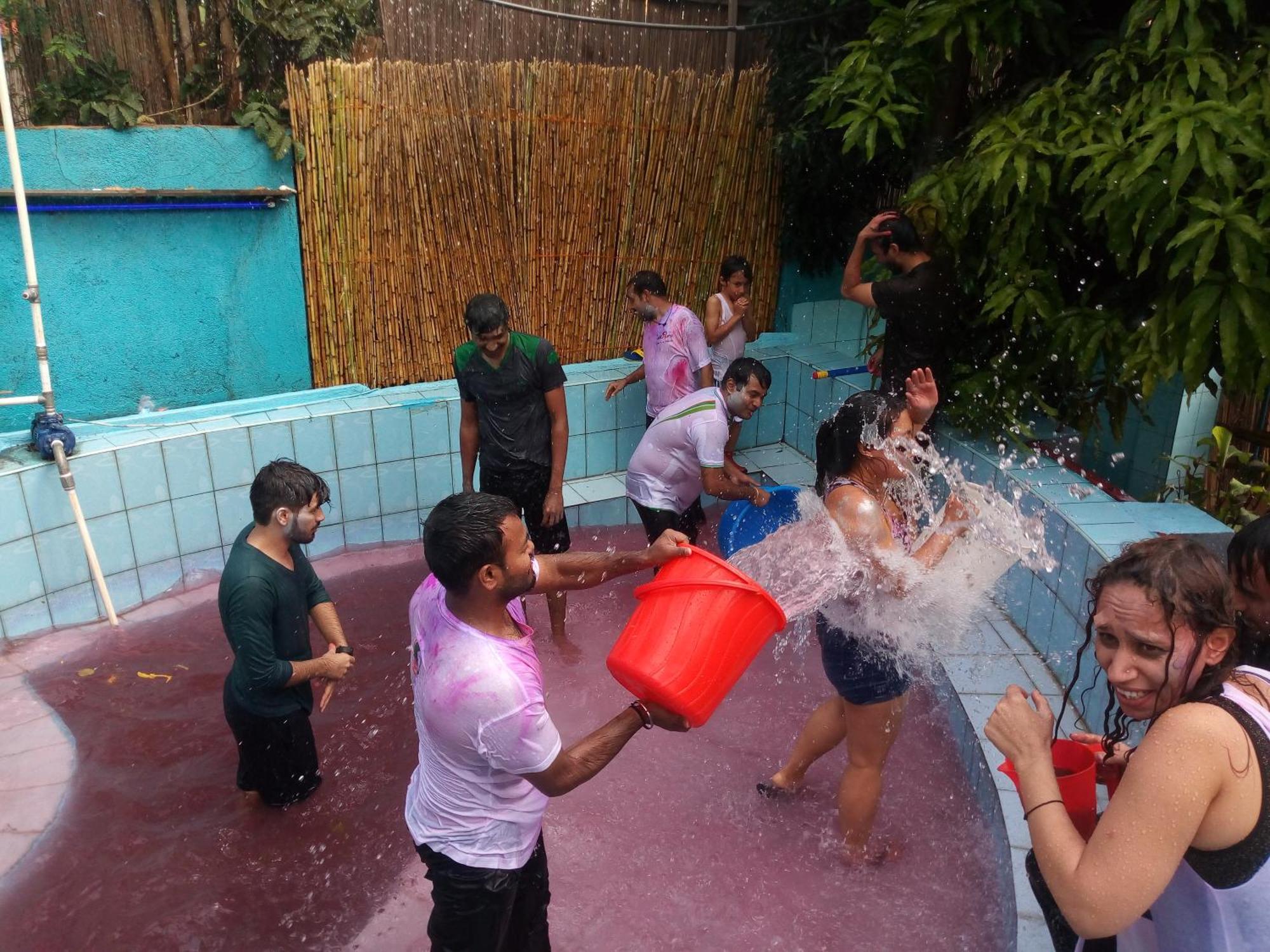 Colours Club And Spa คิกาลี ภายนอก รูปภาพ
